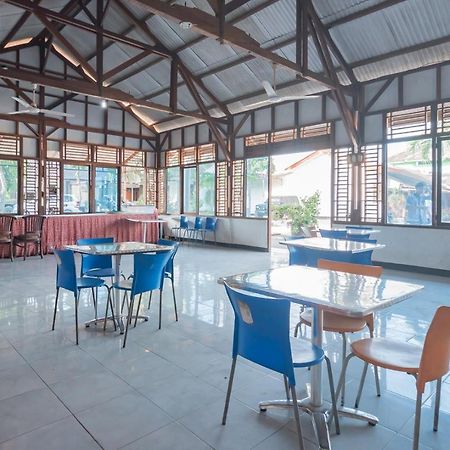 Hotel Markoni Pamanukan Mitra Reddoorz Pamanukan Hilir Exterior foto