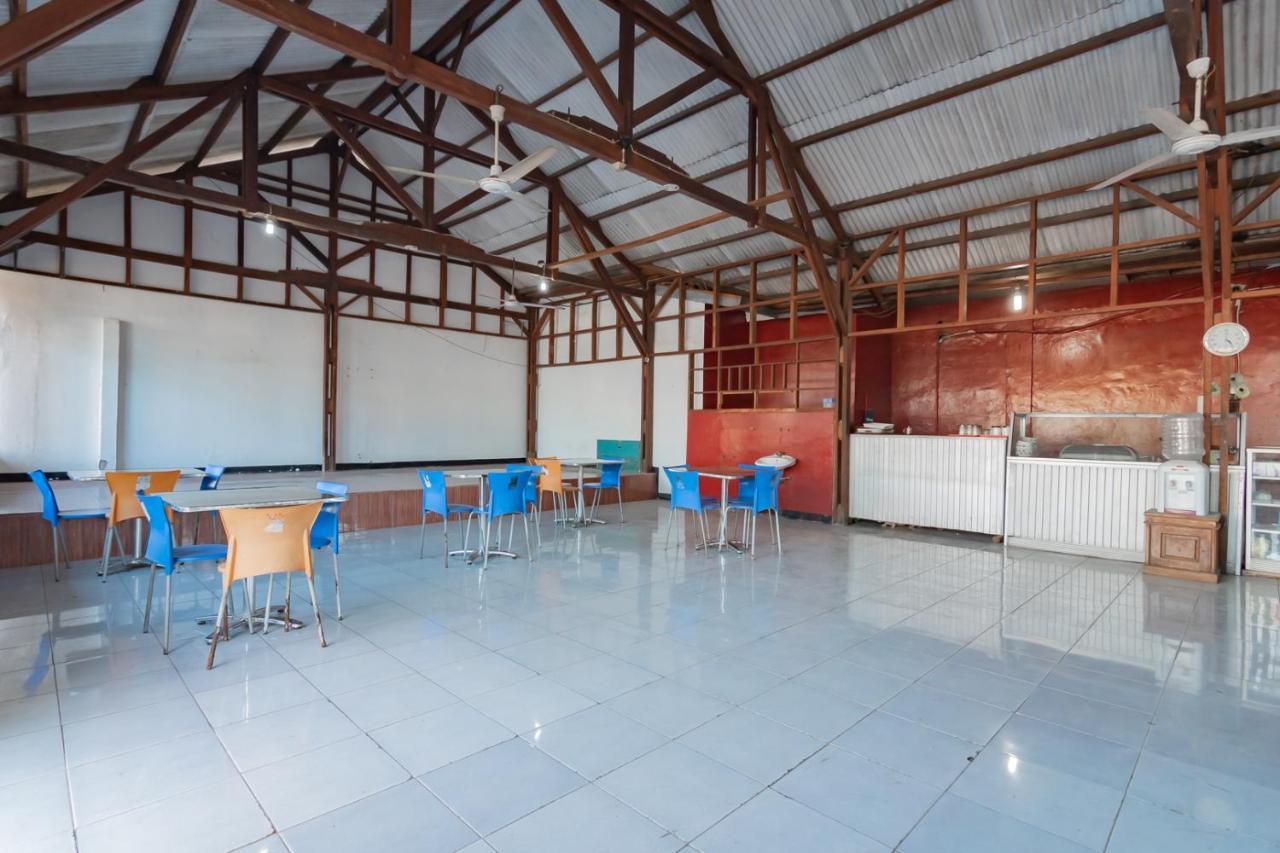 Hotel Markoni Pamanukan Mitra Reddoorz Pamanukan Hilir Exterior foto