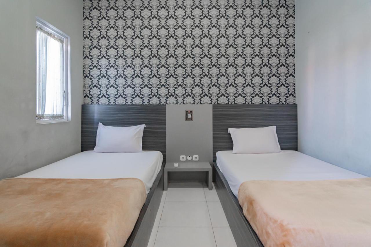 Hotel Markoni Pamanukan Mitra Reddoorz Pamanukan Hilir Exterior foto