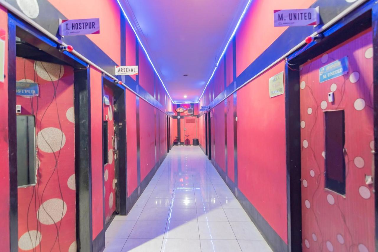 Hotel Markoni Pamanukan Mitra Reddoorz Pamanukan Hilir Exterior foto