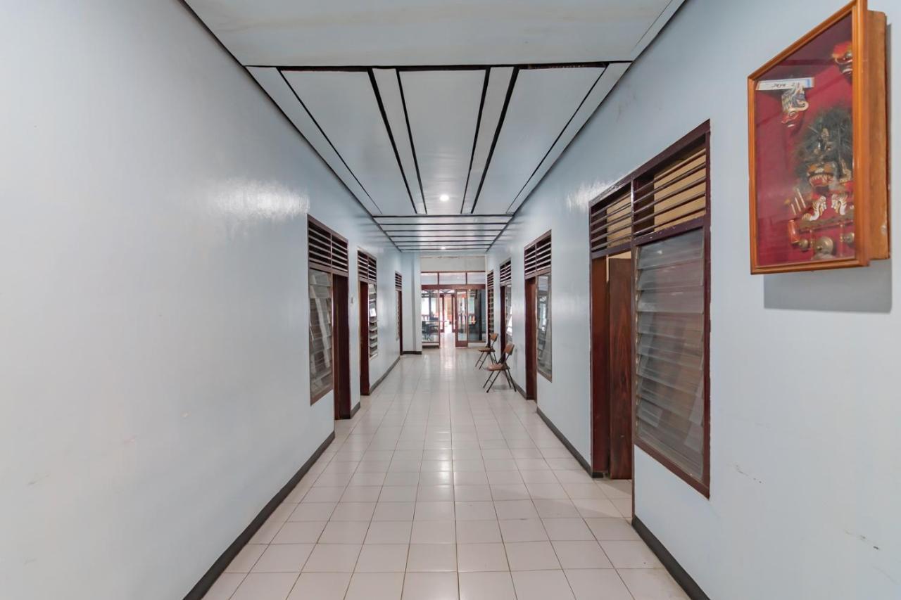Hotel Markoni Pamanukan Mitra Reddoorz Pamanukan Hilir Exterior foto