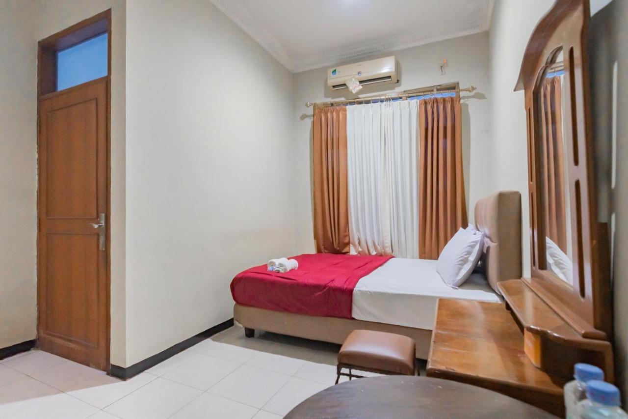 Hotel Markoni Pamanukan Mitra Reddoorz Pamanukan Hilir Exterior foto